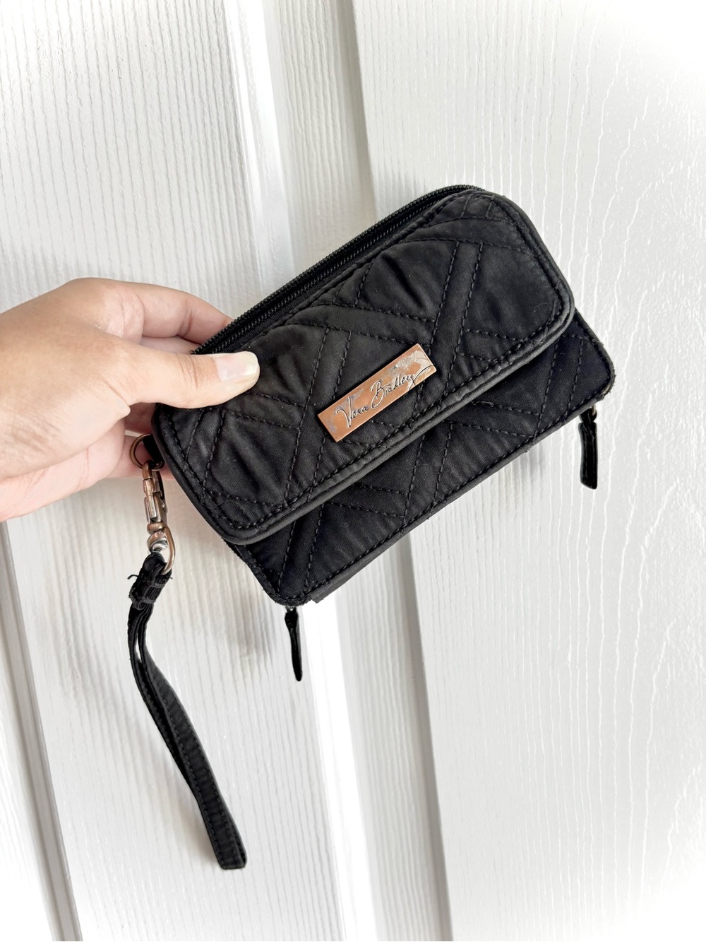 Vera Bradley Black Quilted Organizer Wristlet Zip Around Wallet
